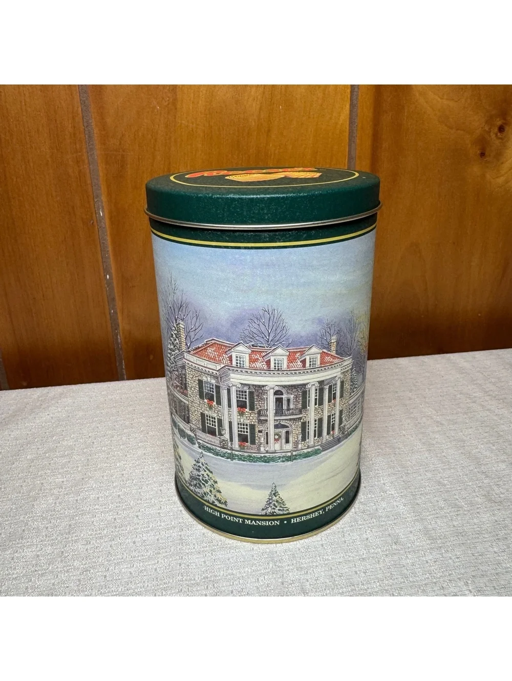 Vintage 1994 Hershey Hometown Series High Point Mansion Reese's Tin Canister #12